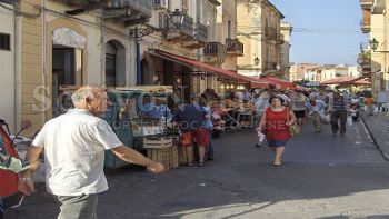 Milazzo - Consiglio approva mozione sul mercatino delle pulci