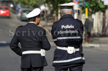 Milazzo - Milazzo (ME) - Deliberata l’assunzione di 22 vigili urbani stagionali
