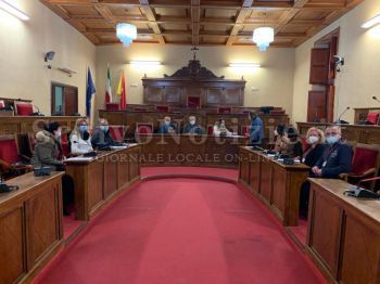 Milazzo - Milazzo (ME) - Consiglio comunale approva regolamento democrazia partecipata e debito fuori bilancio