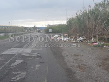 Milazzo - Pace del Mela (ME) - Discarica abusiva di rifiuti nella Zona Industriale