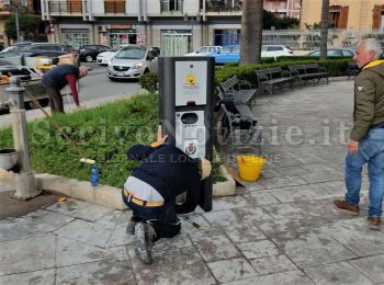 Milazzo - Milazzo (ME) - Avviata l’installazione dei contenitori delle deiezioni canine