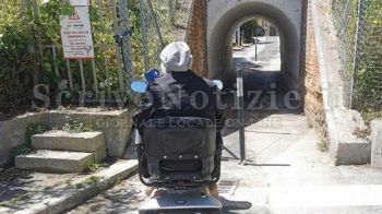 Milazzo - Milazzo (ME) - Polizia Municipale nega accesso a un disabile