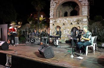 Milazzo - Taormina (ME) – Musica d’autore con Giò Galante e la sua band